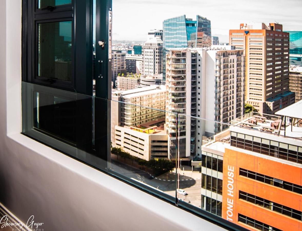 16 On Bree Luxury Studio Apartment With City Mountain Sea Views 케이프타운 외부 사진