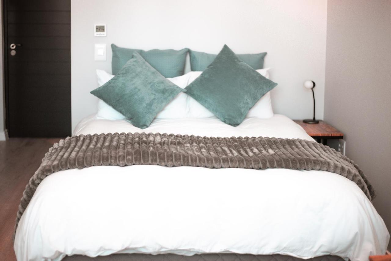 16 On Bree Luxury Studio Apartment With City Mountain Sea Views 케이프타운 외부 사진