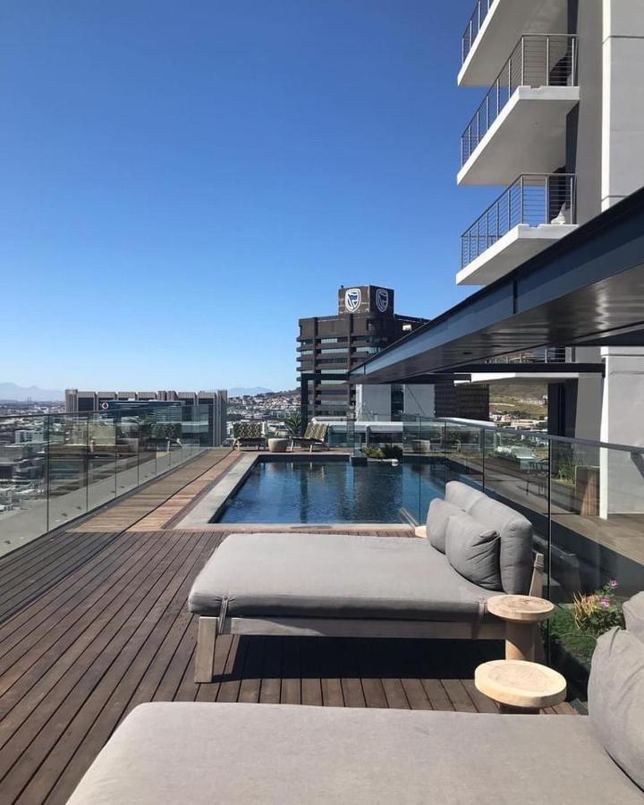 16 On Bree Luxury Studio Apartment With City Mountain Sea Views 케이프타운 외부 사진