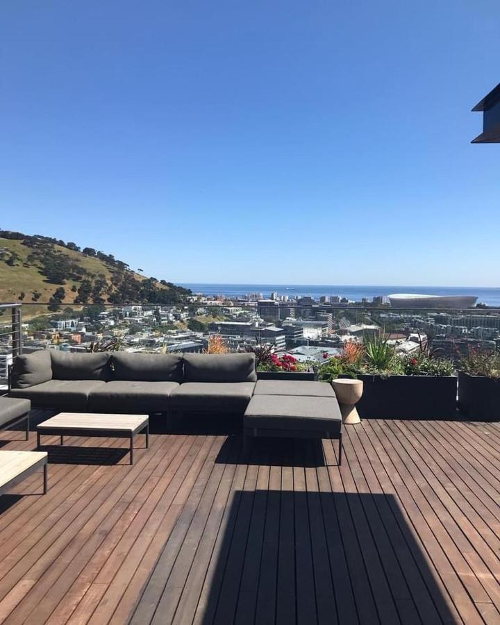 16 On Bree Luxury Studio Apartment With City Mountain Sea Views 케이프타운 외부 사진
